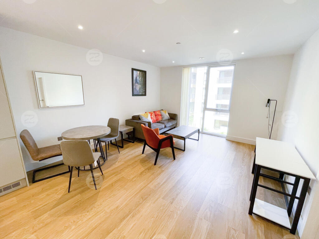 Apartment in Birmingham, West Midlands - View 3