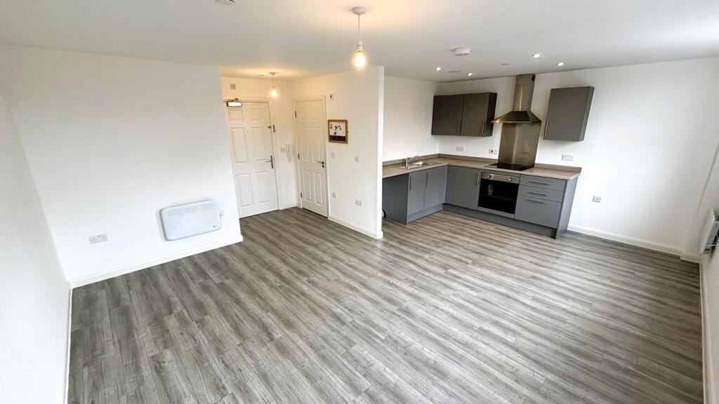 Apartment in Taunton - View 2