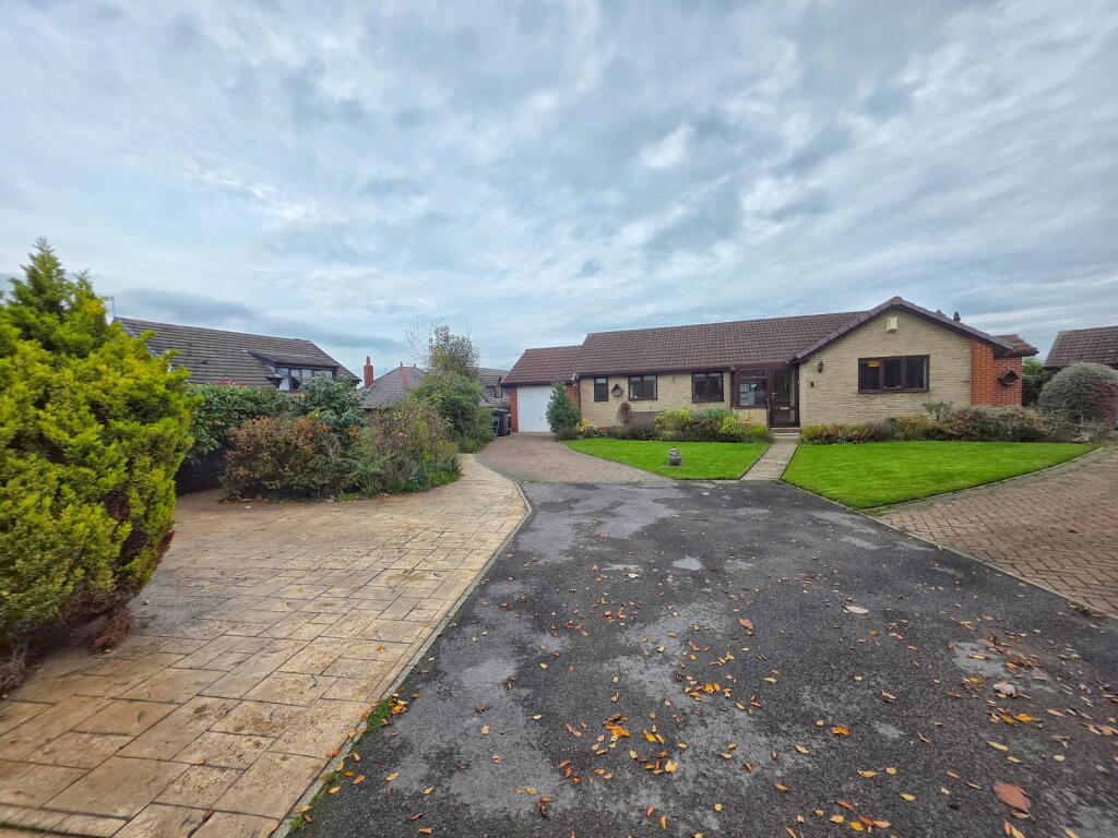 Main image of property: The Croft, Barugh Green, Barnsley, S75 1LL