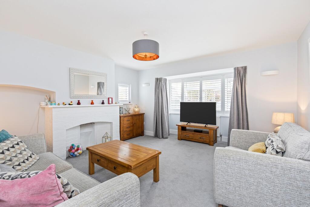 Broadmark Avenue, Rustington, BN16 photo 3