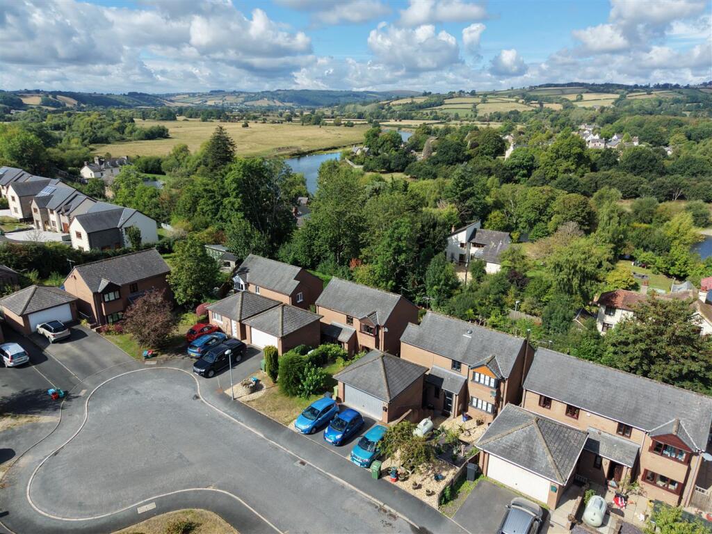 House in Felindre, Gwernyfed - View 2