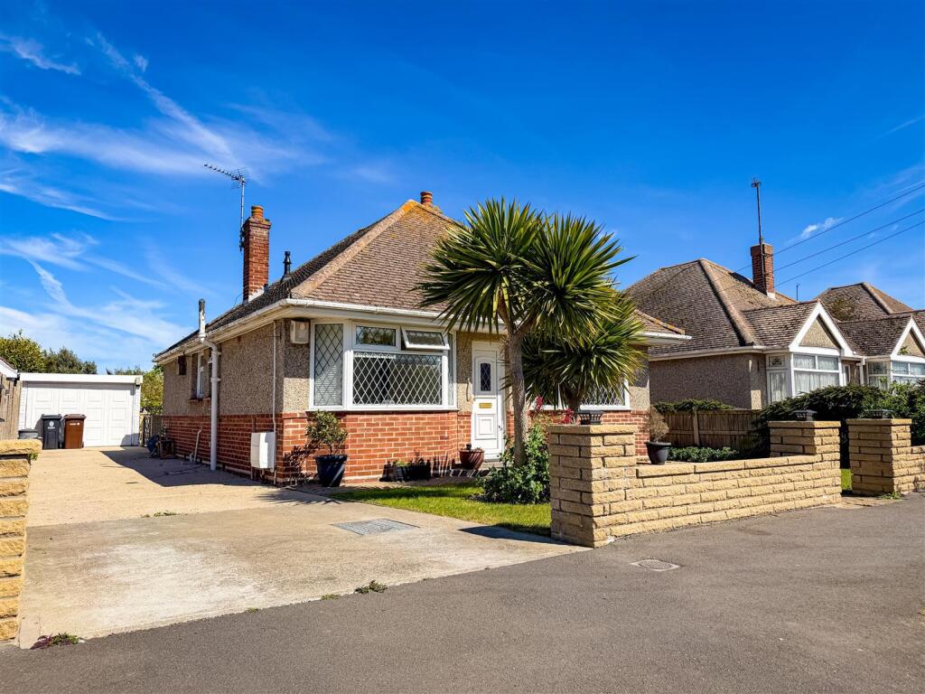 Main image of property: Queensway, Holland-on-Sea, Essex
