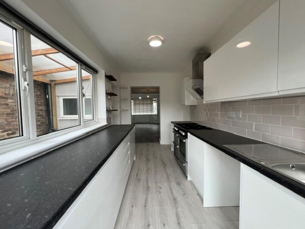 House in Enfield - View 5