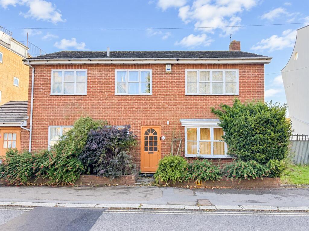 4-bed detached on St. Margarets Road., St. Leonards, TN37 6EH, £530,000