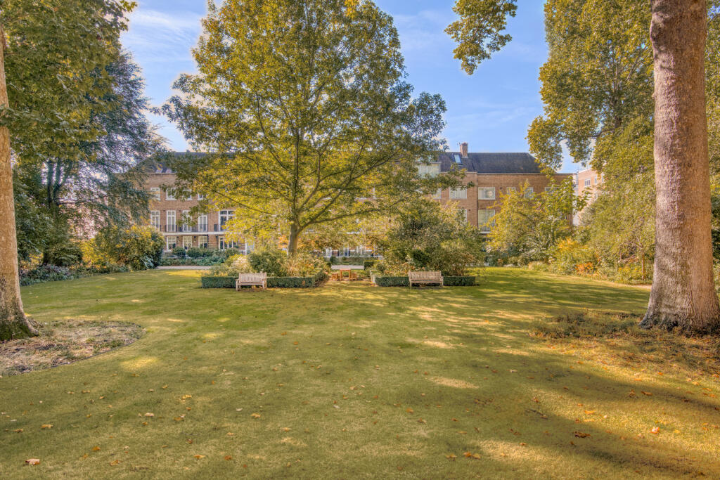 Apartment in London, Paddington - More