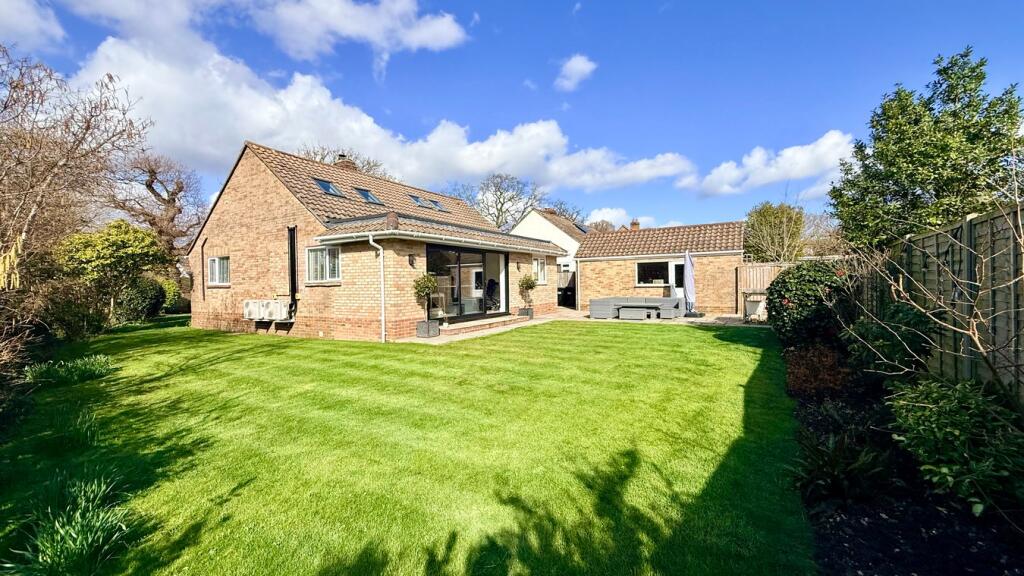 Haglane Copse, Pennington, Lymington, SO41 - View 4