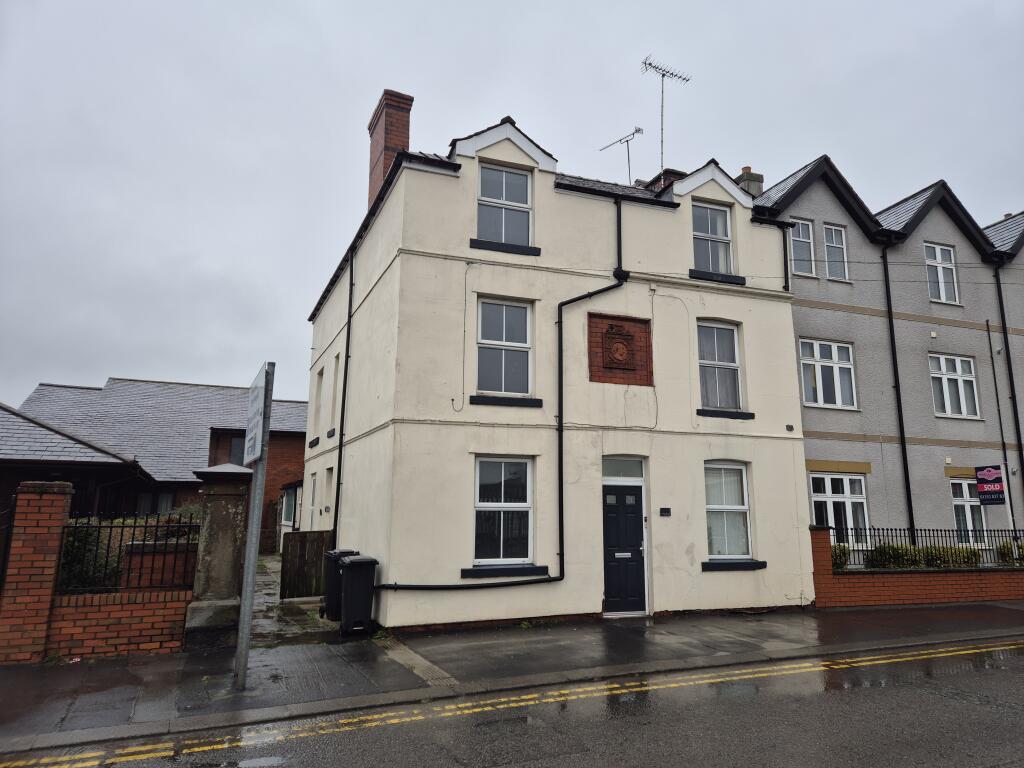 Main image of property: 2 Jubilee Villas, New Street, Mold CH7 1NY