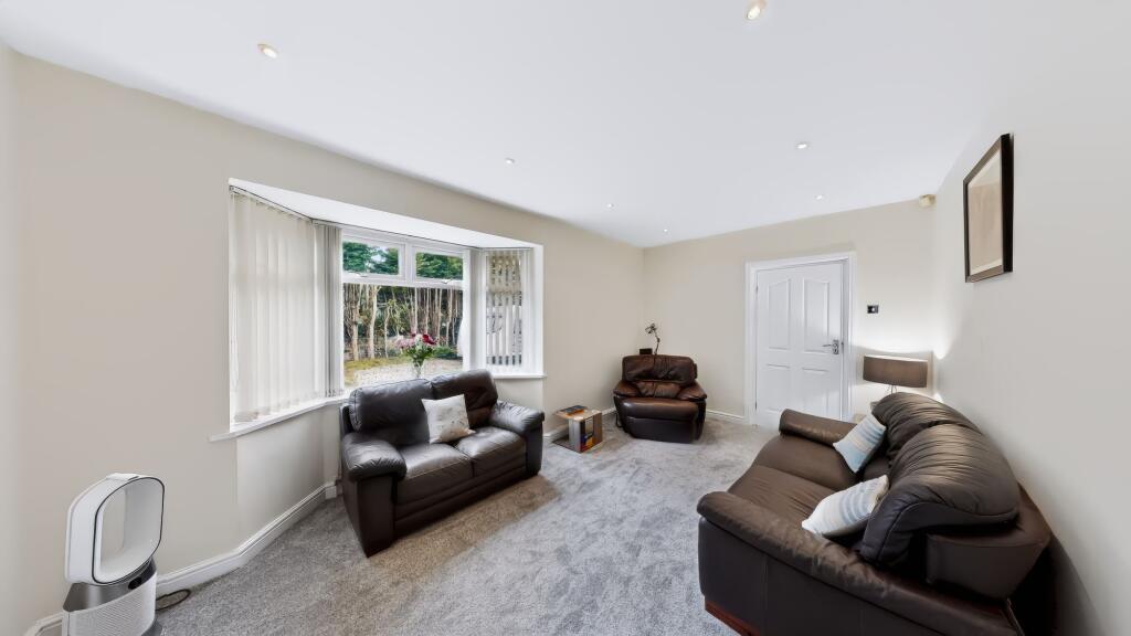 House in Bolton, Westhoughton - View 5