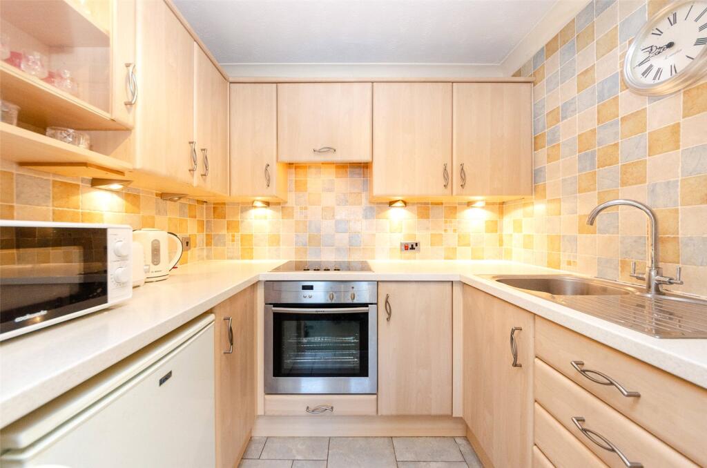 Conway Road, Colwyn Bay, Conwy, LL29 photo 3