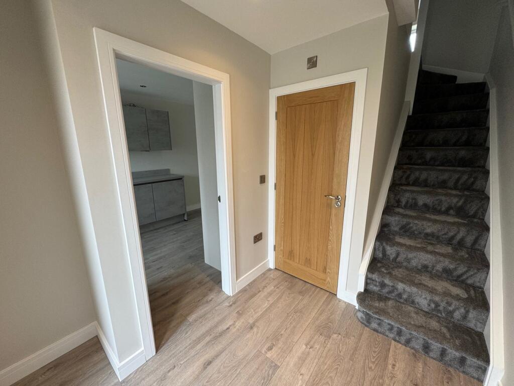 House in Bradford, Cullingworth - View 2