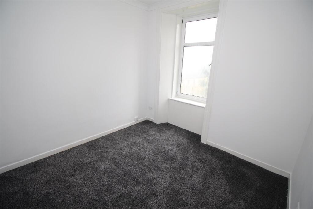 Apartment in Paisley - More