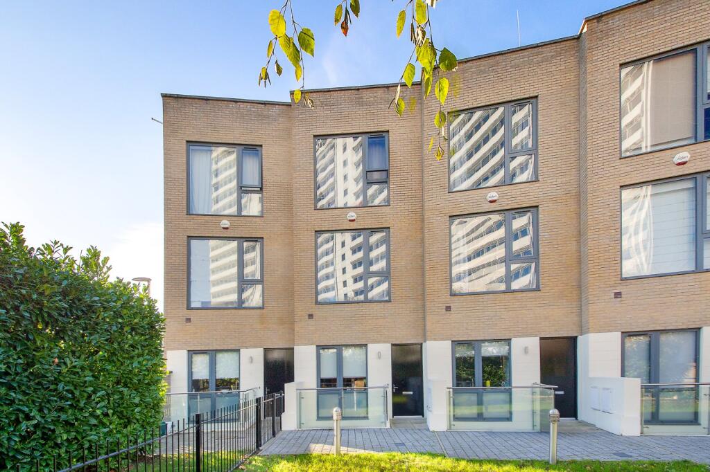 Main image of property: Gunnersbury Mews, 
Gunnersbury, W4