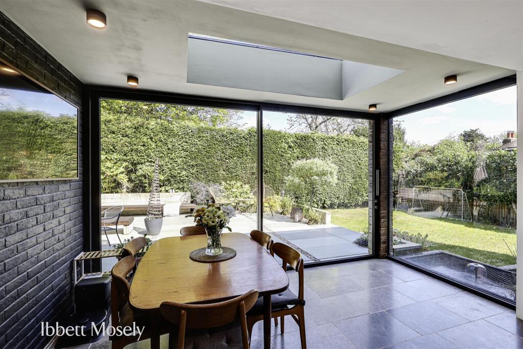 House in Tonbridge - View 2
