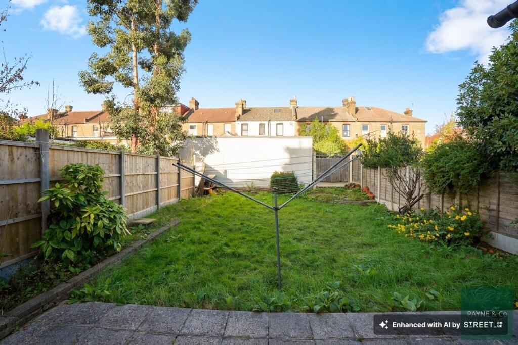 House in London - View 4