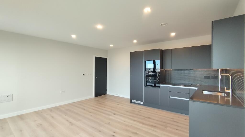 Apartment in London - View 3