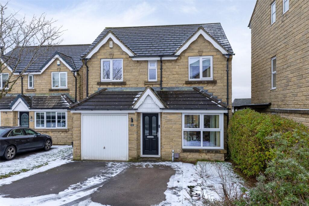 4-bed detached on Highcliffe Court, Shelf, HX3, £365,000