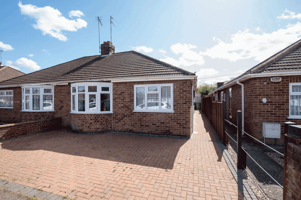 Main image of property: Oxford Street, Finedon, NN9