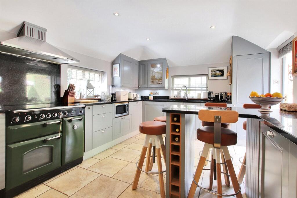 House in Sevenoaks, Chiddingstone - View 3
