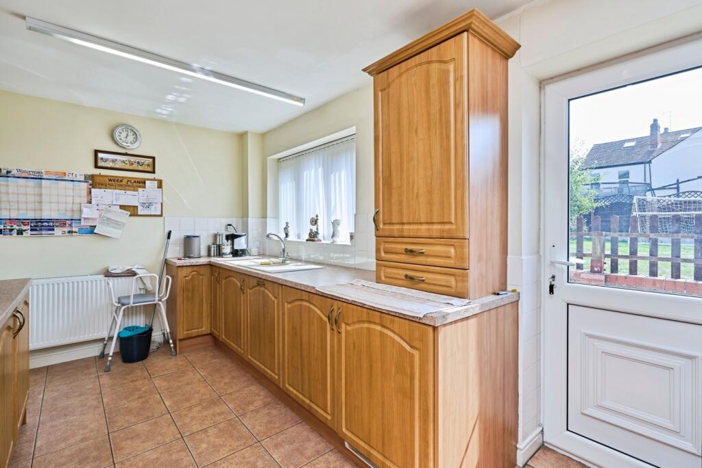 House in Wolverhampton, Springfield, Fallings Park - View 5