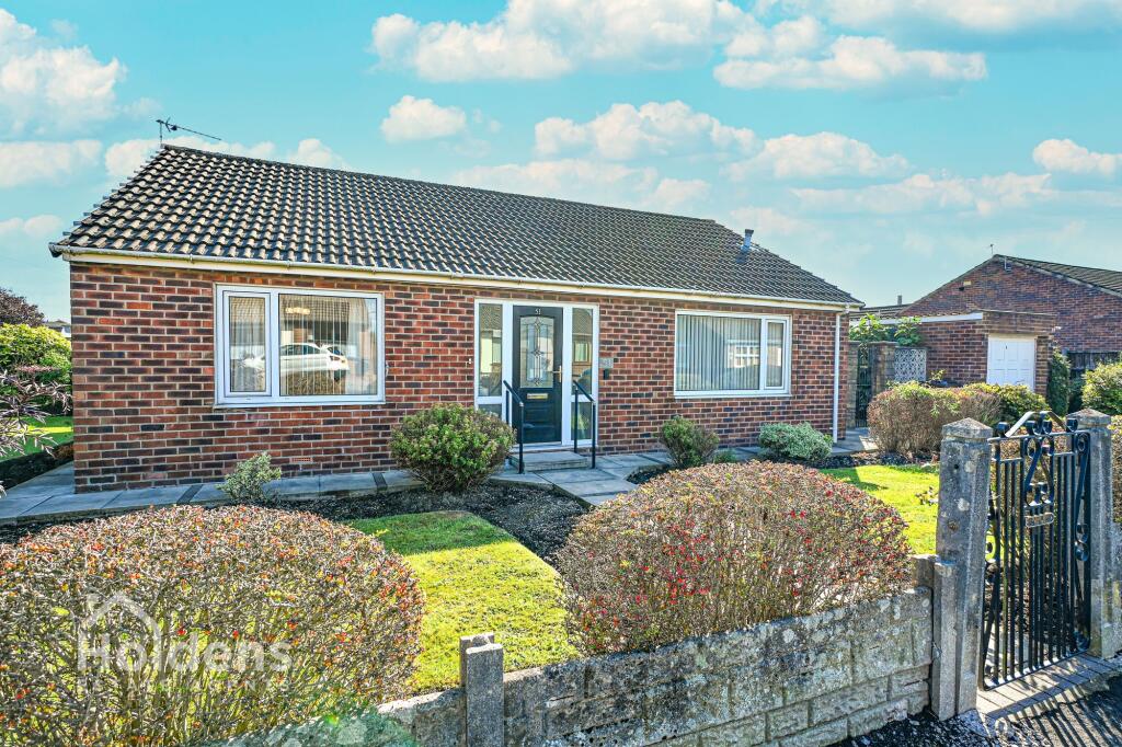 2-bed detached on Fir Trees Avenue, Lostock Hall, PR5, £225,000