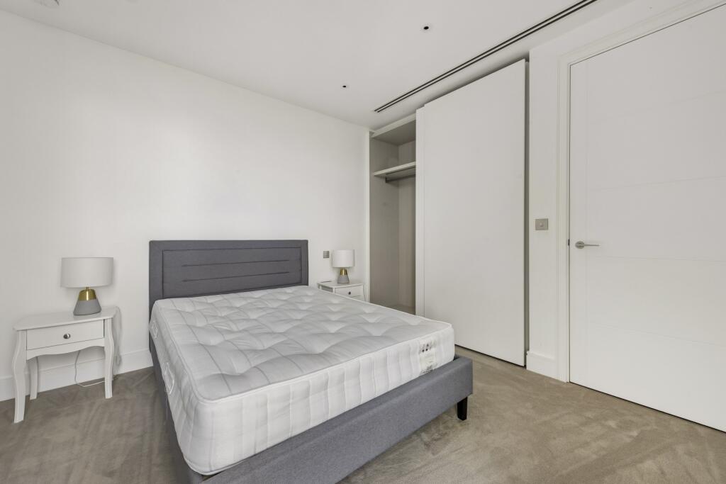Apartment in London - More