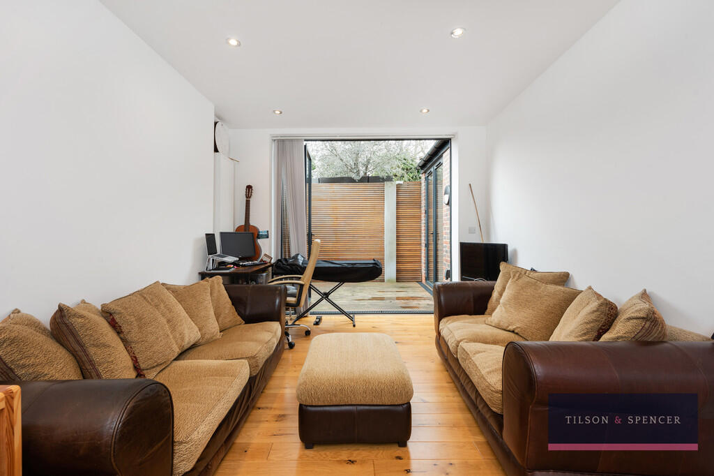 House in London, Tottenham - View 5