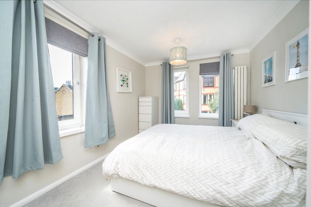 Apartment in London, St. George in the East, Wapping - View 3