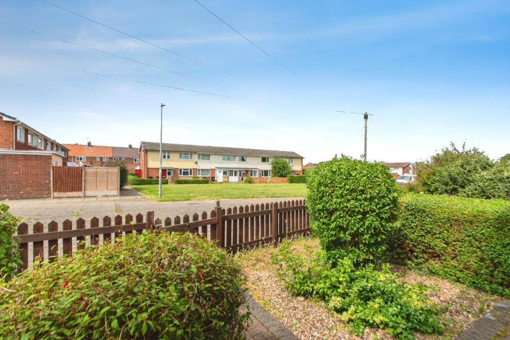 Amble Close, Lincoln, Lincolnshire, LN1 photo 2