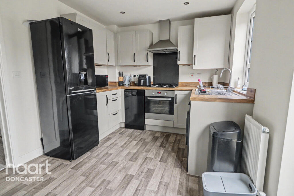 Windmill Close, Hatfield, Doncaster photo 3