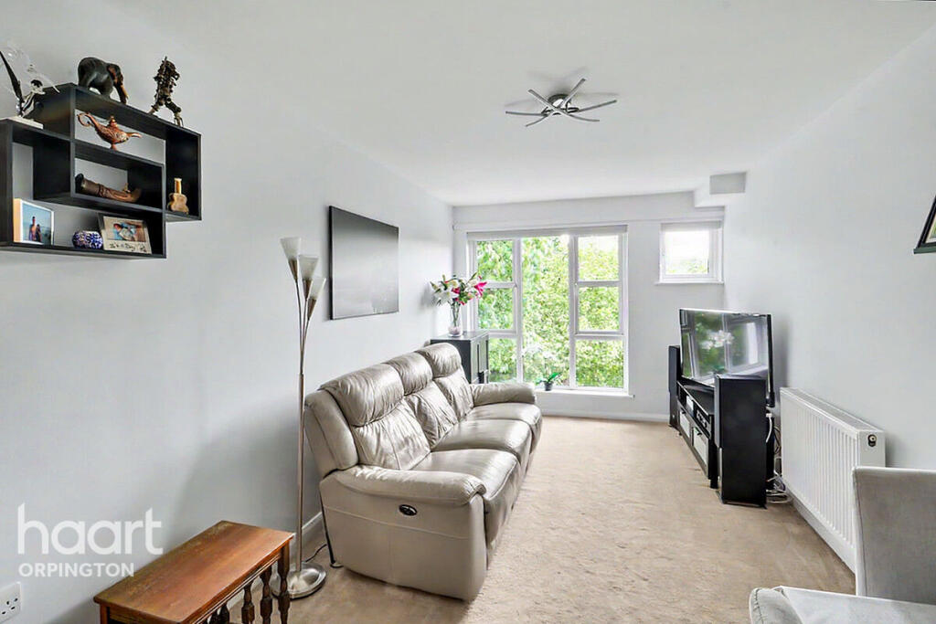 Perry hall Road, Orpington - More