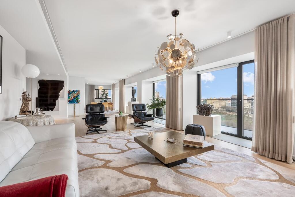 Main image of property: Lisbon, Lisbon