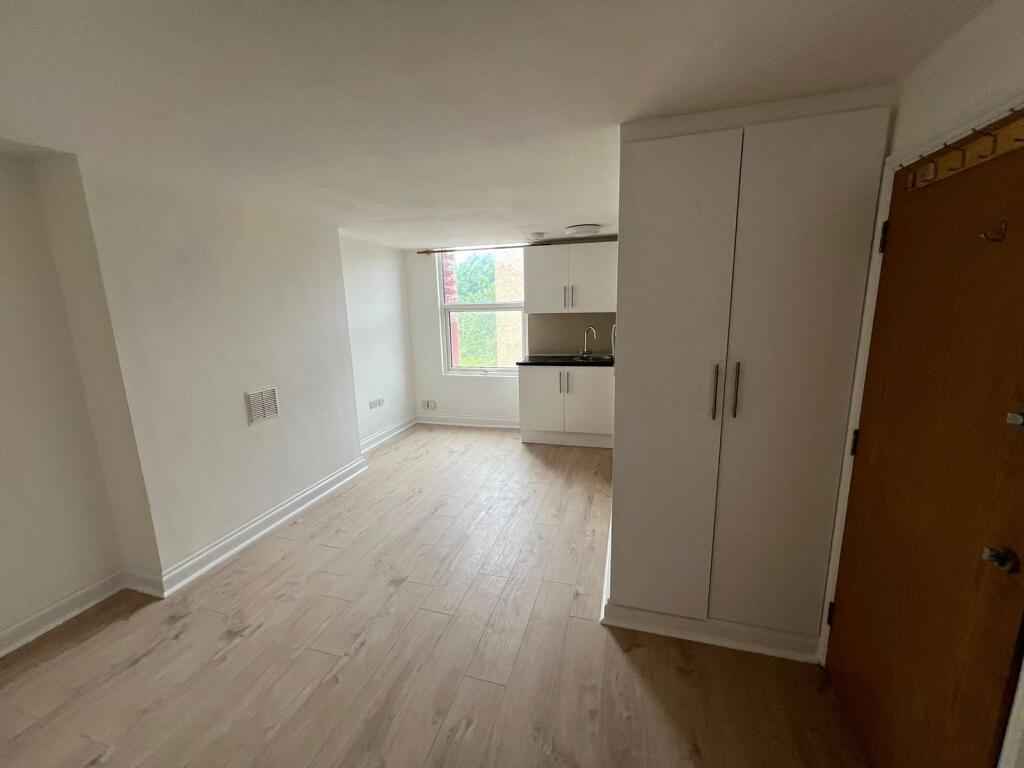 Studio apartment for rent