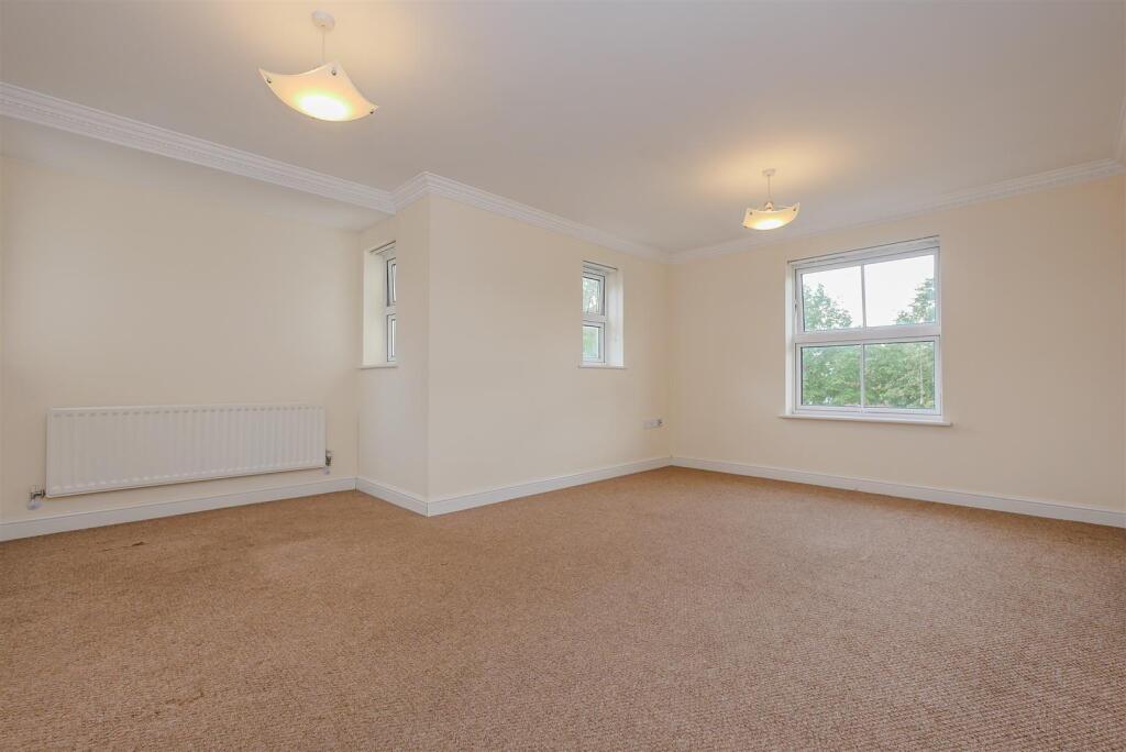 Apartment in South Oxfordshire, Wallingford - View 2