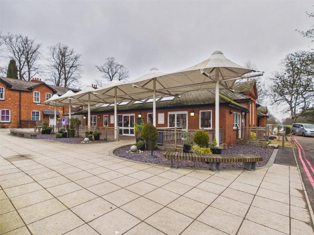 Main image of property: Cafe, Bedford Road, Northampton, NN4