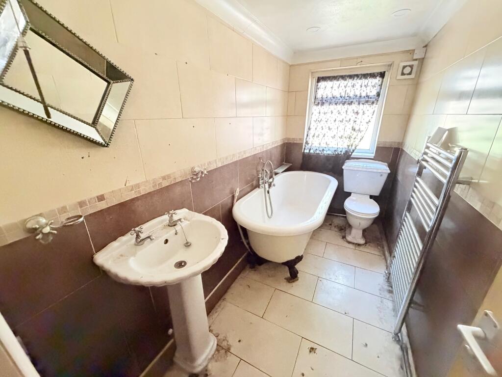 House in Aberdare, Gadlys - View 3