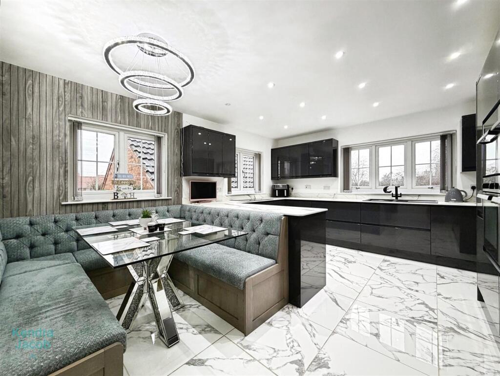 Blyth Road, Oldcotes, Worksop photo 4