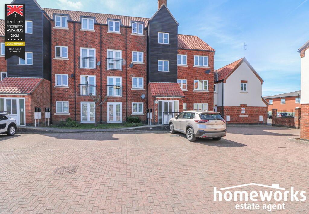 Main image of property: Commercial Road, Dereham, NR19 1FF