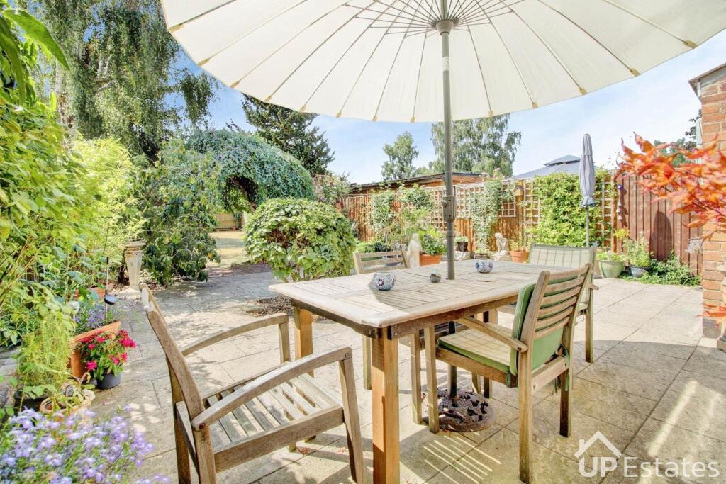House in Warwick, Baginton - More