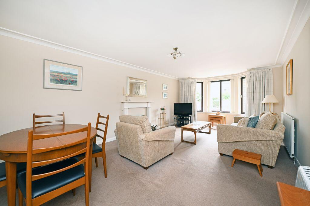 Apartment in Edinburgh, The Grange - View 4
