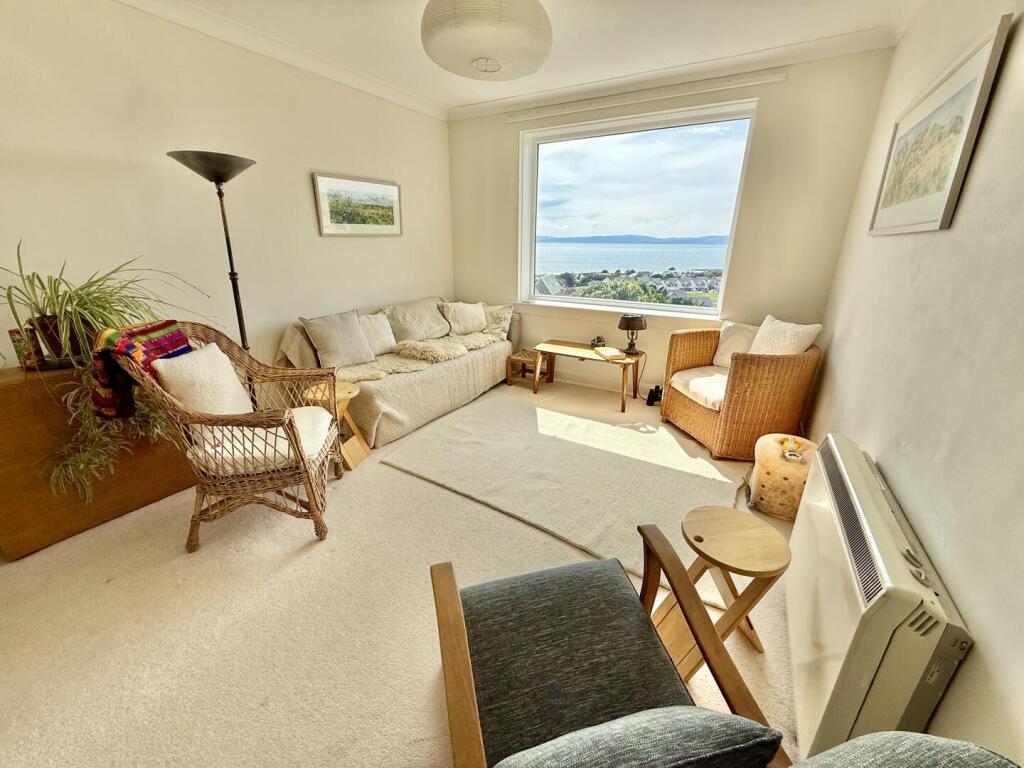 Overton Crescent, West Kilbride photo 3