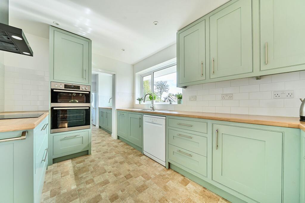 House in Tonbridge - View 4