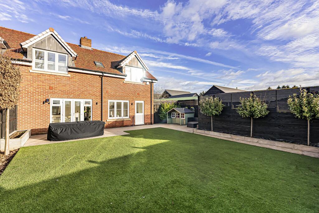 Additional image 25 of The Stables, Pottersheath, AL6