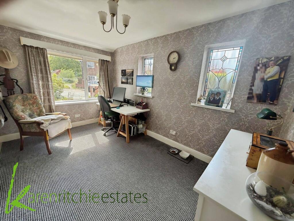 House in Bolton, Heaton - View 4