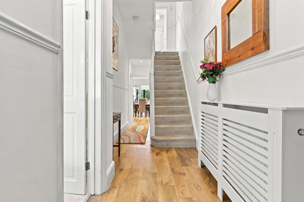 House in Westcliff-on-Sea, Milton, Prittlewell - View 2