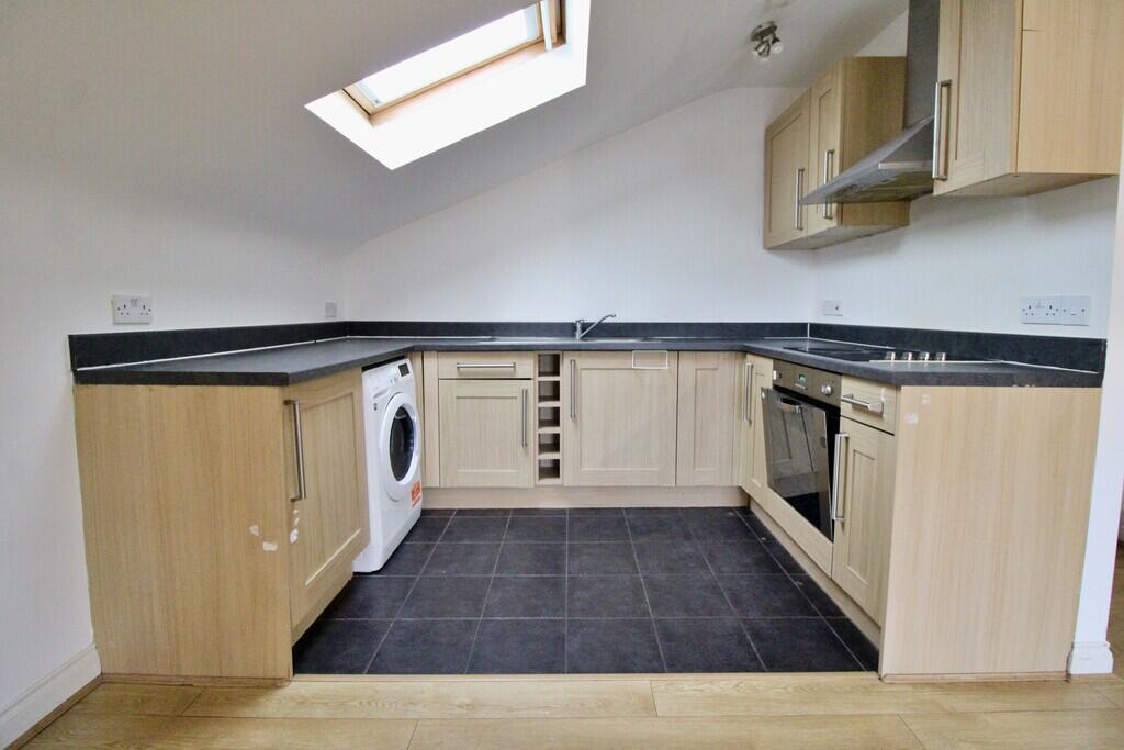 Apartment in Rugby, Warwickshire - More