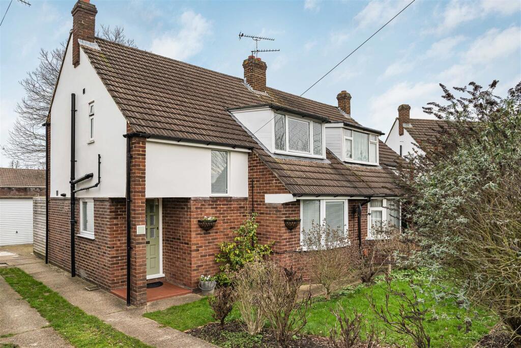 Main image of property: Pearce Road, Furze Platt, Maidenhead, SL6