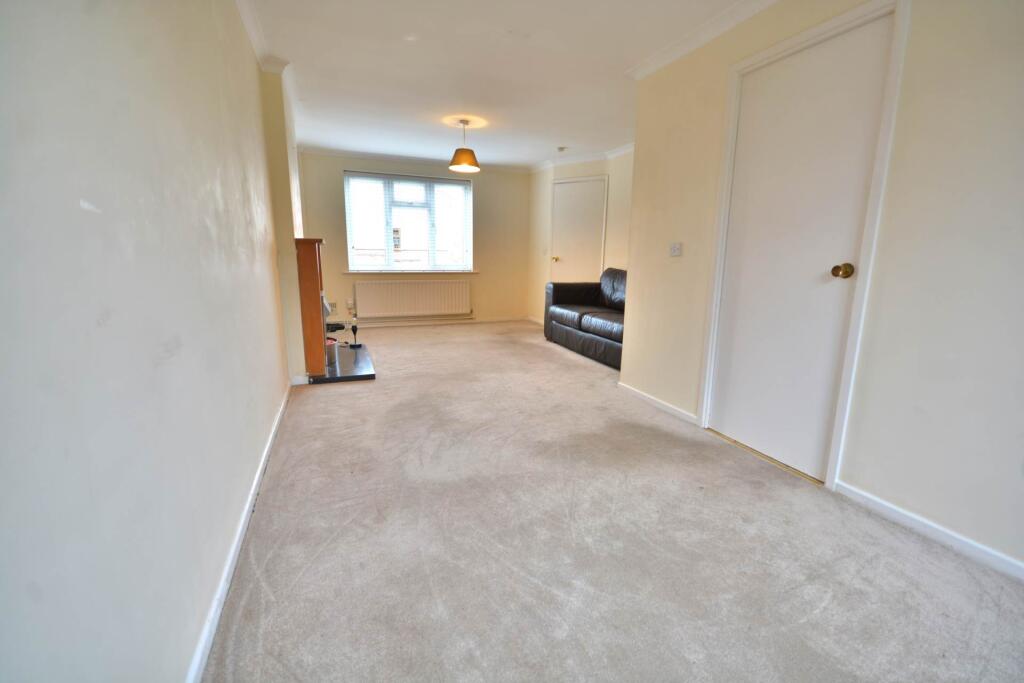 Selby Way, Whittleford, Nuneaton photo 4