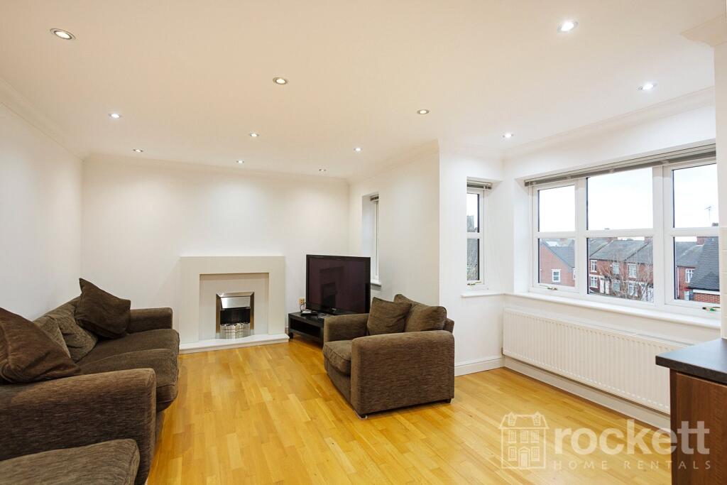 Apartment in Stoke-on-Trent - More