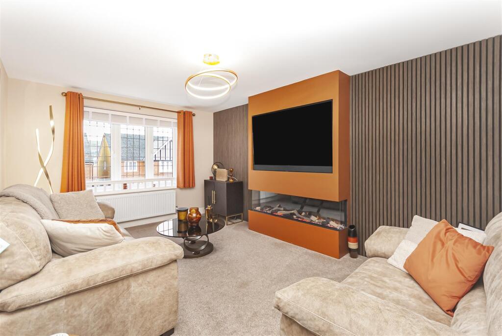 House in Bolton - View 5