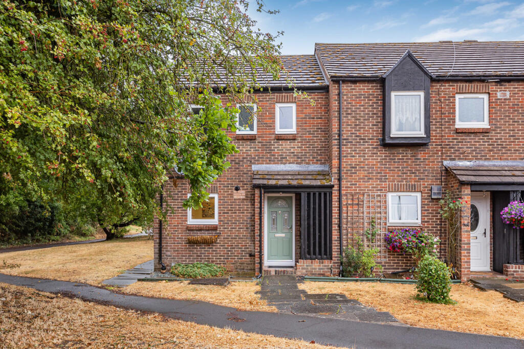 Main image of property: St. Johns Close, Didcot, OX11